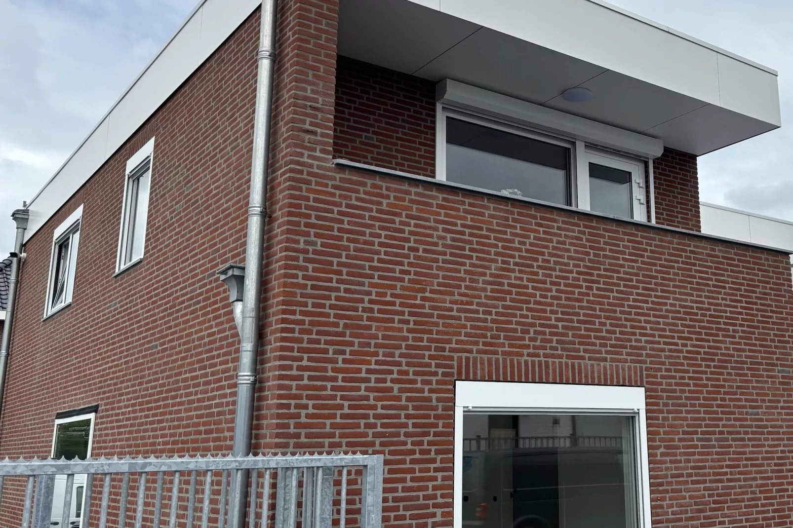 Edisonstraat - 2P-Buitenkant zomer