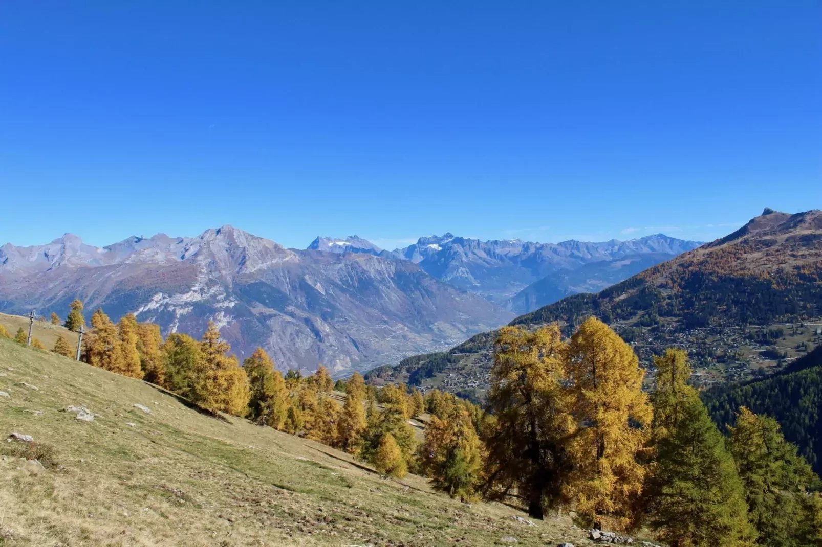 Axaari - VIEW & SWIMMING POOL chalet 10 pers-Uitzicht zomer