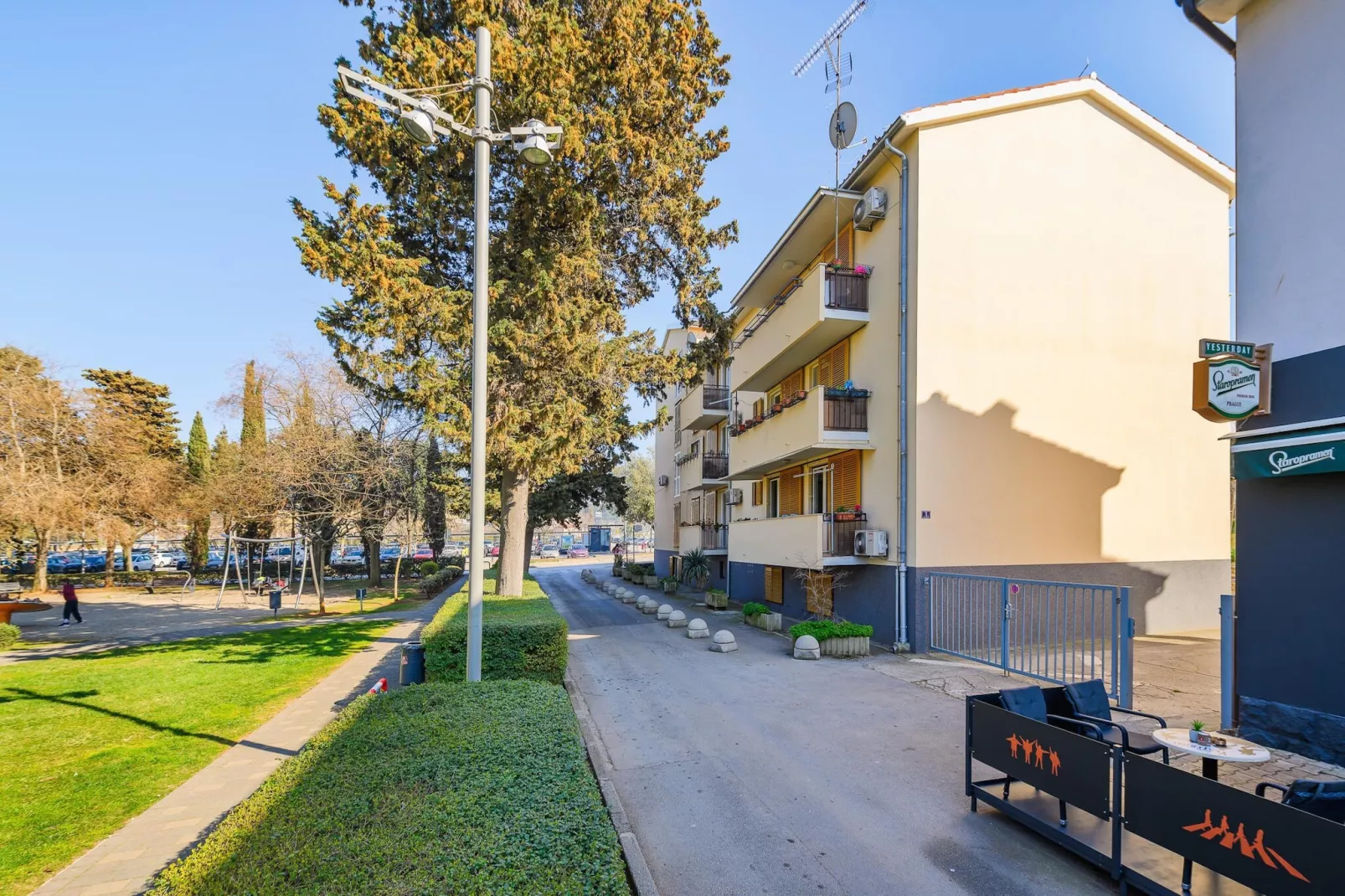 Premium apartment Peschiera Porec-Tuinen zomer