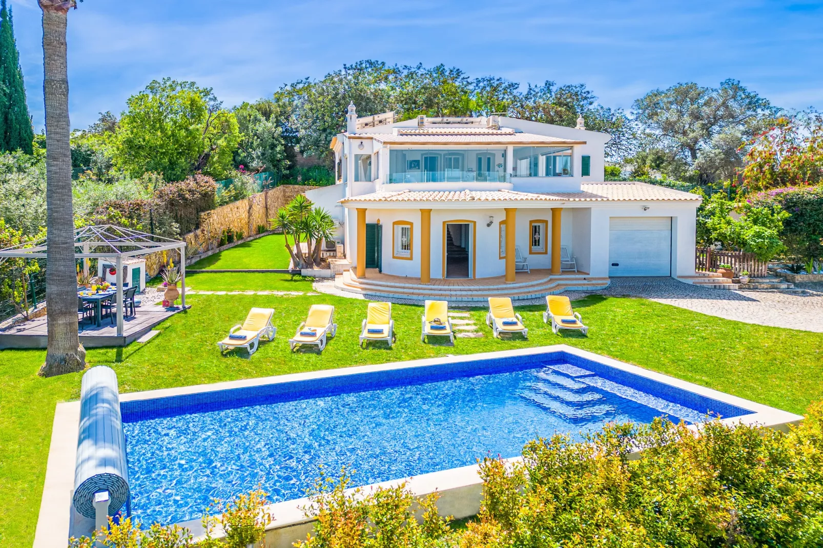 poolofhouse
