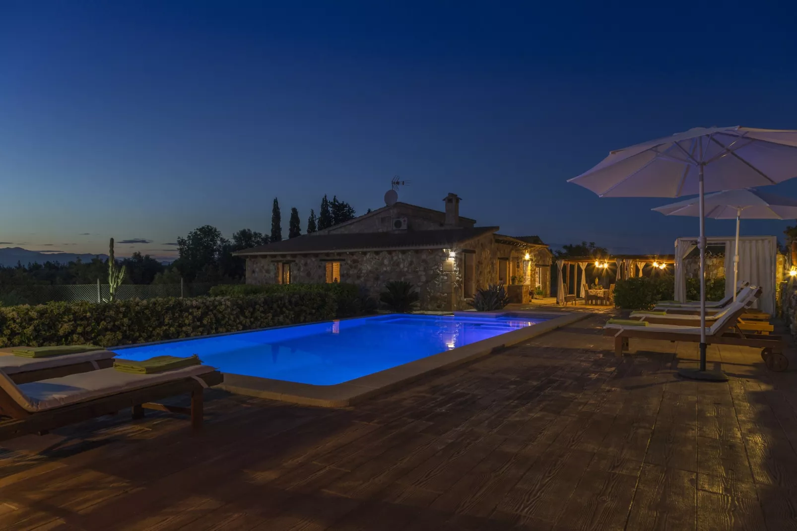 YourHouse Es Moyà des Pins, chalet with views to S