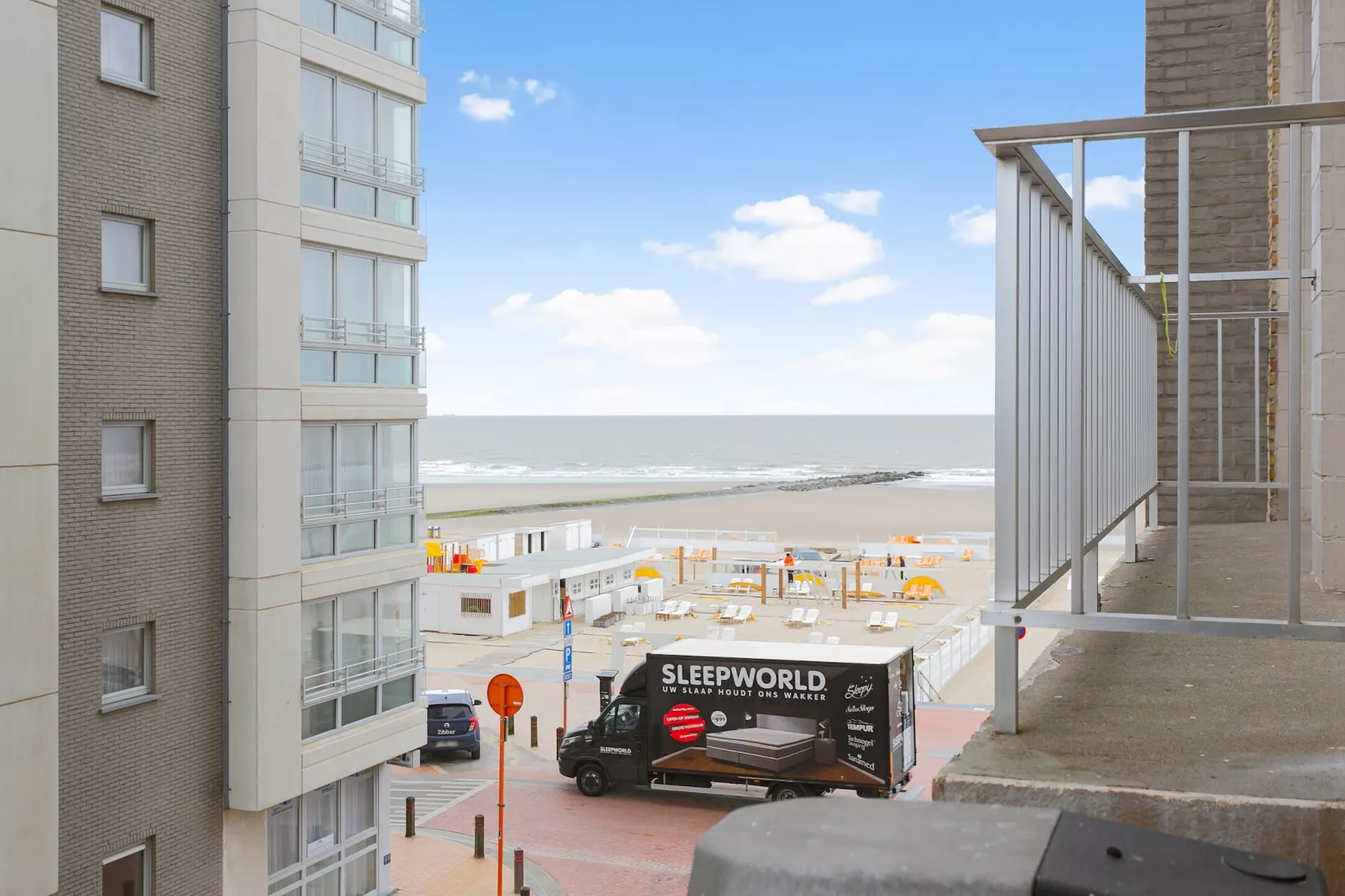BRANDING - 3RD-Uitzicht zomer