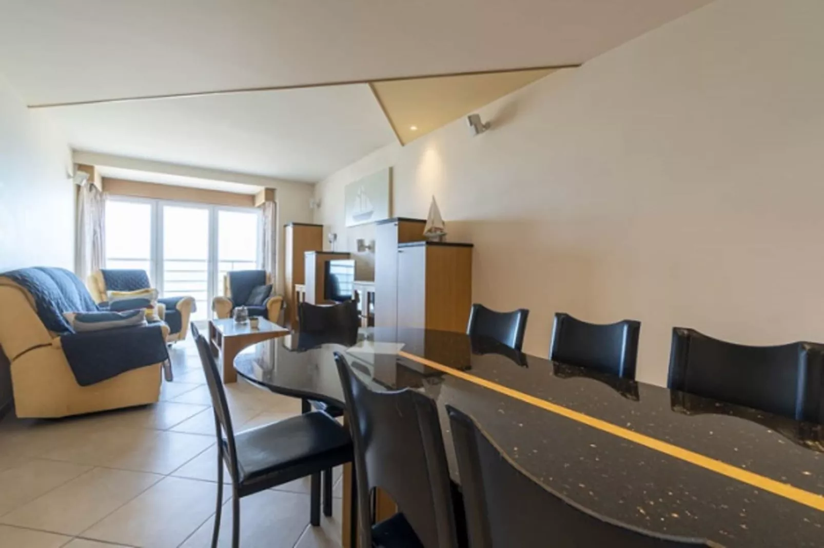 ALMO 0902/9A-Woonkamer