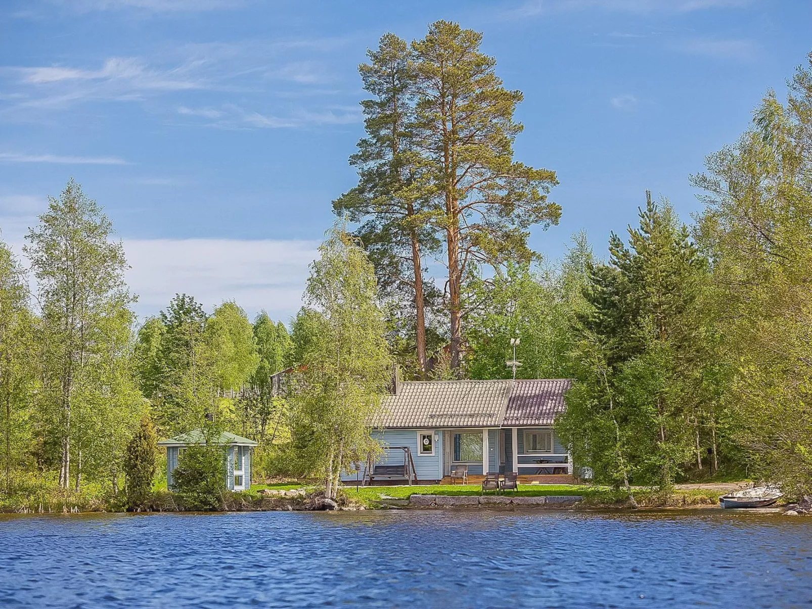 Onnimökki
