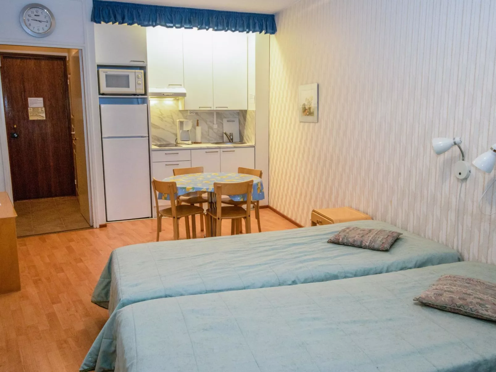 Kylpylä-hotelli, room 442