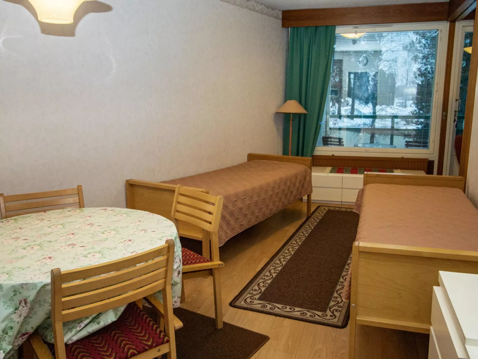 Kylpylä-hotelli, room 242