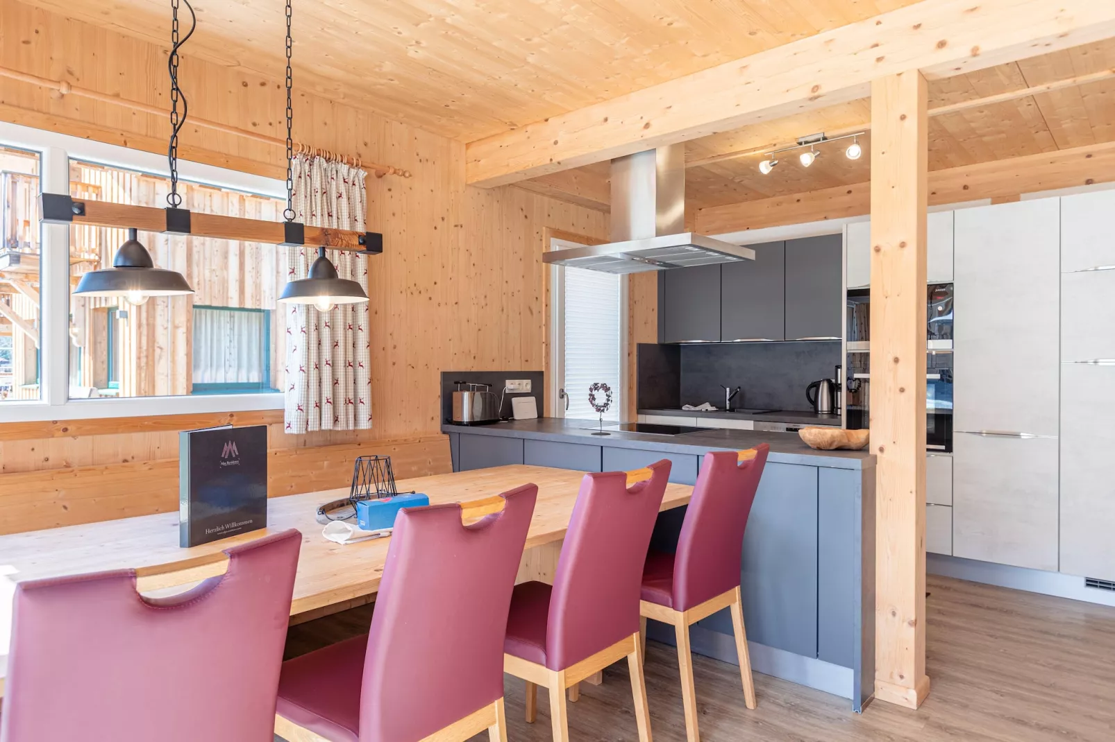 Kreischberg Chalets 49b-Eetkamer