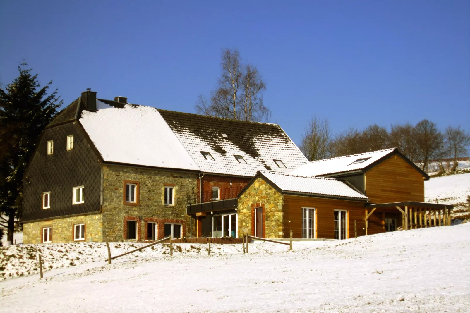 Outrewarchenne-Exterieur winter