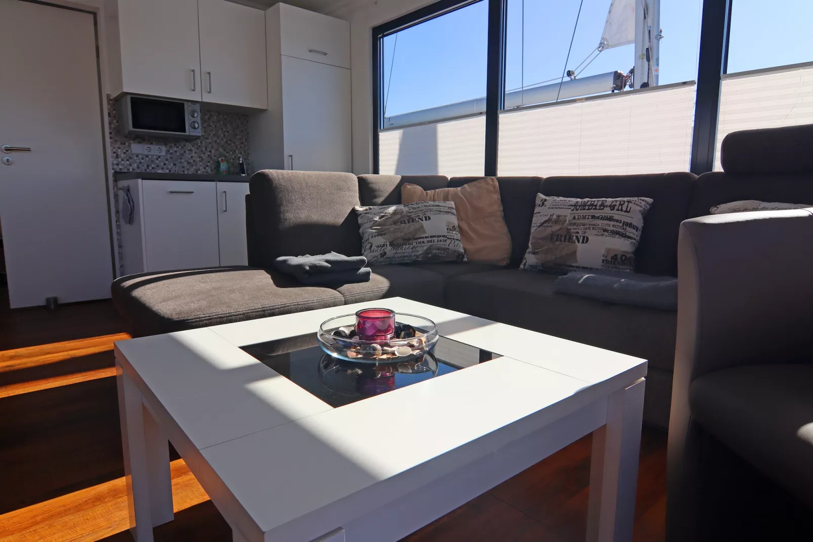 Hausboot Family & Friends LP2 / 3 Personen-Woonkamer
