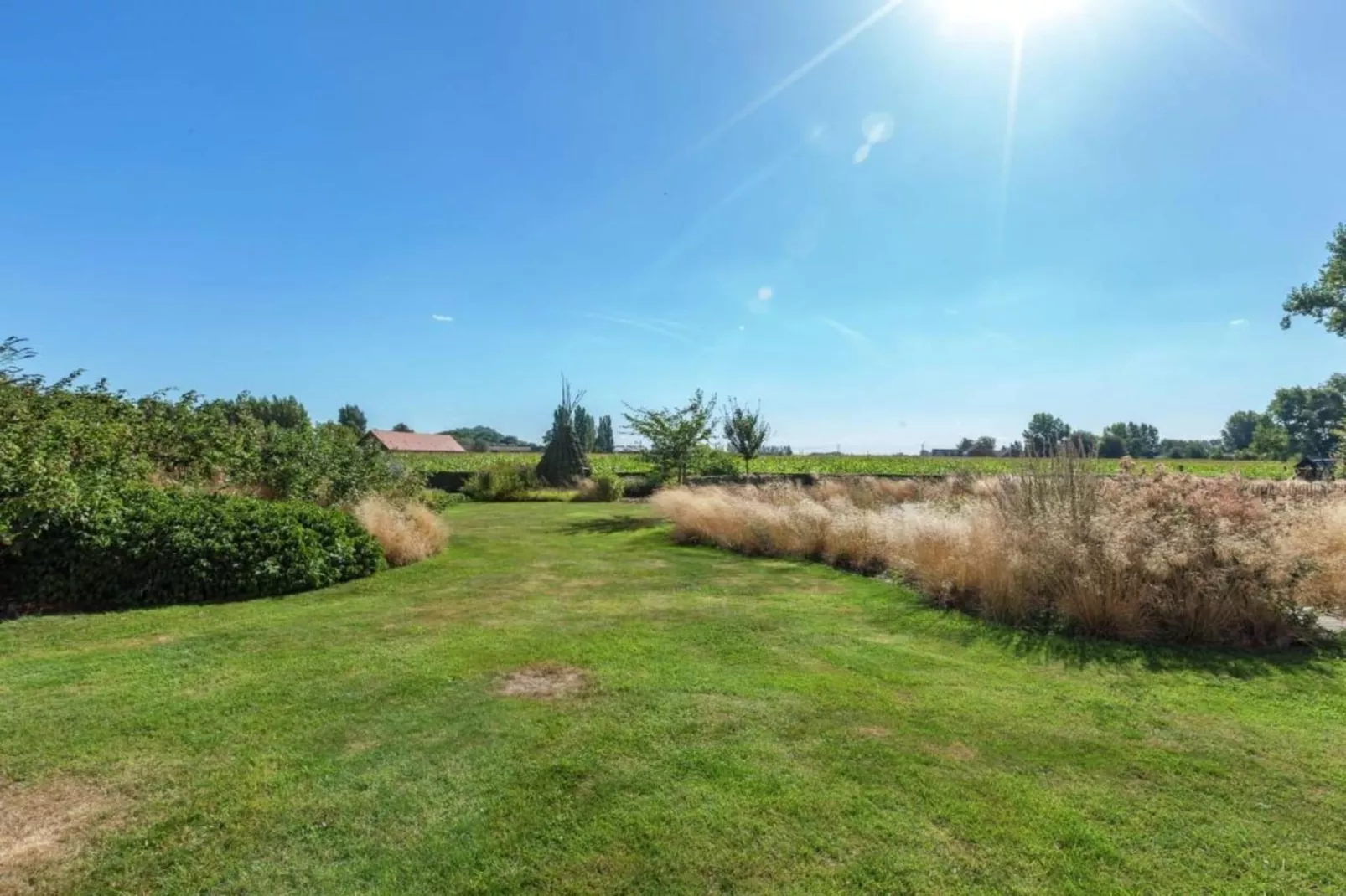New Apartment Riza-Gebieden zomer 20km