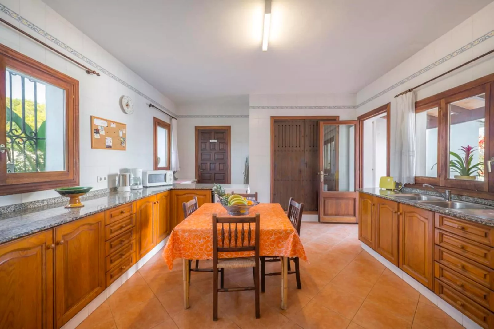 Villa Sol Naixent-Keuken