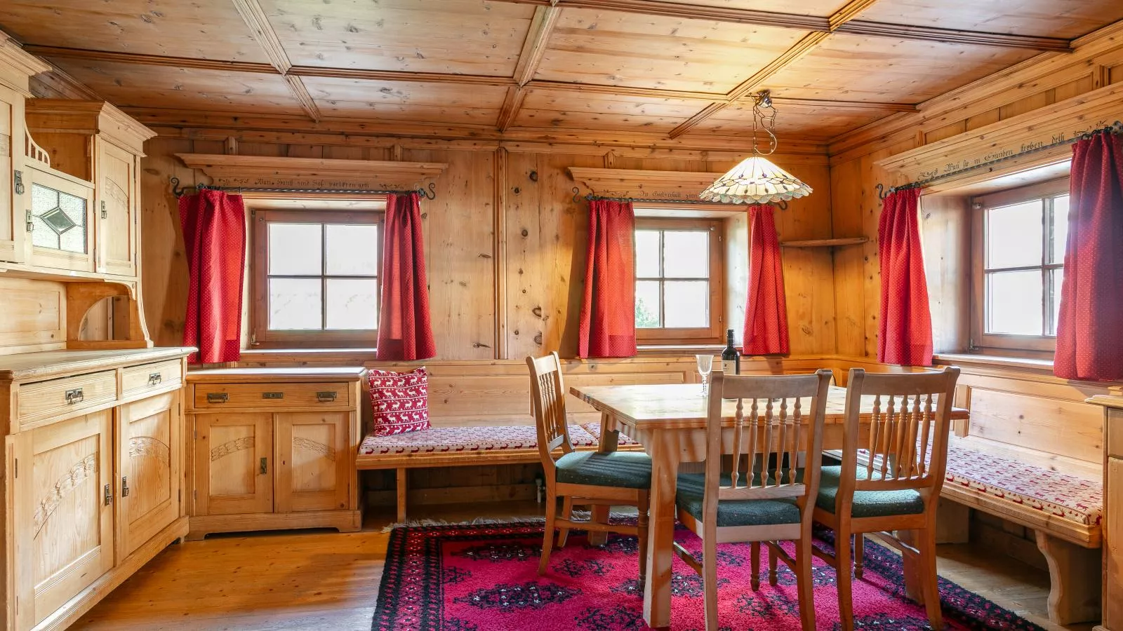 Schweizerhof Margrith-Eetkamer