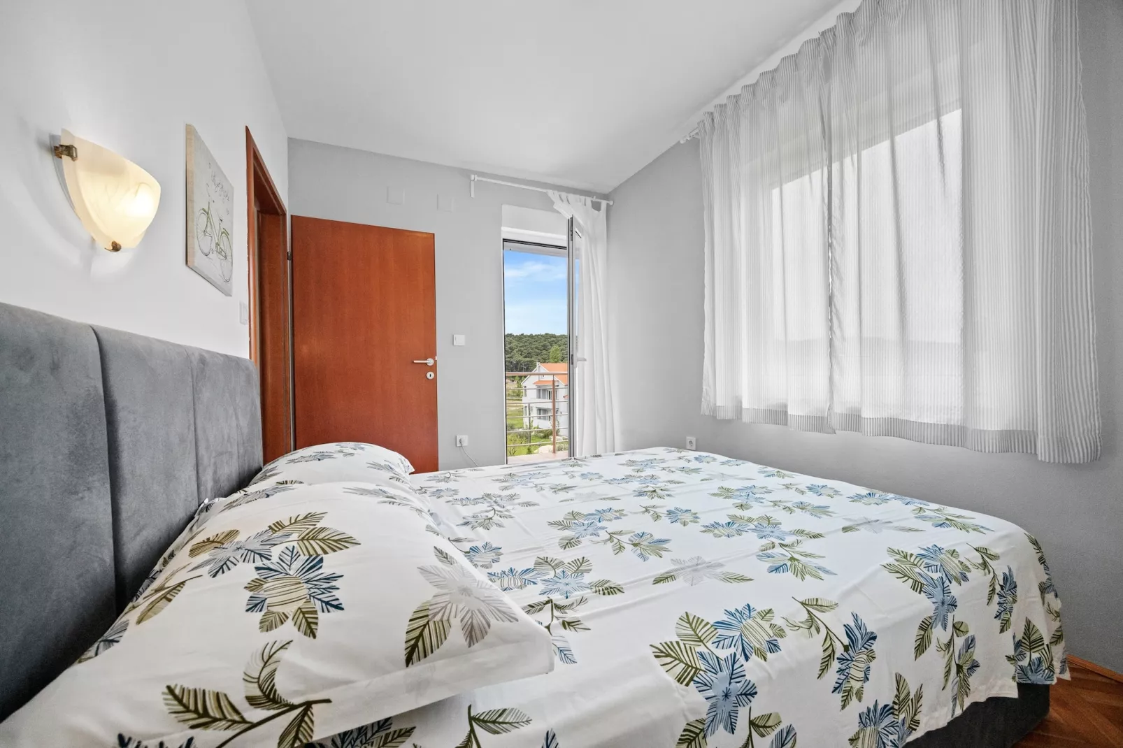 Apartments Neda - Two Bedroom Apartment Ruzmarin