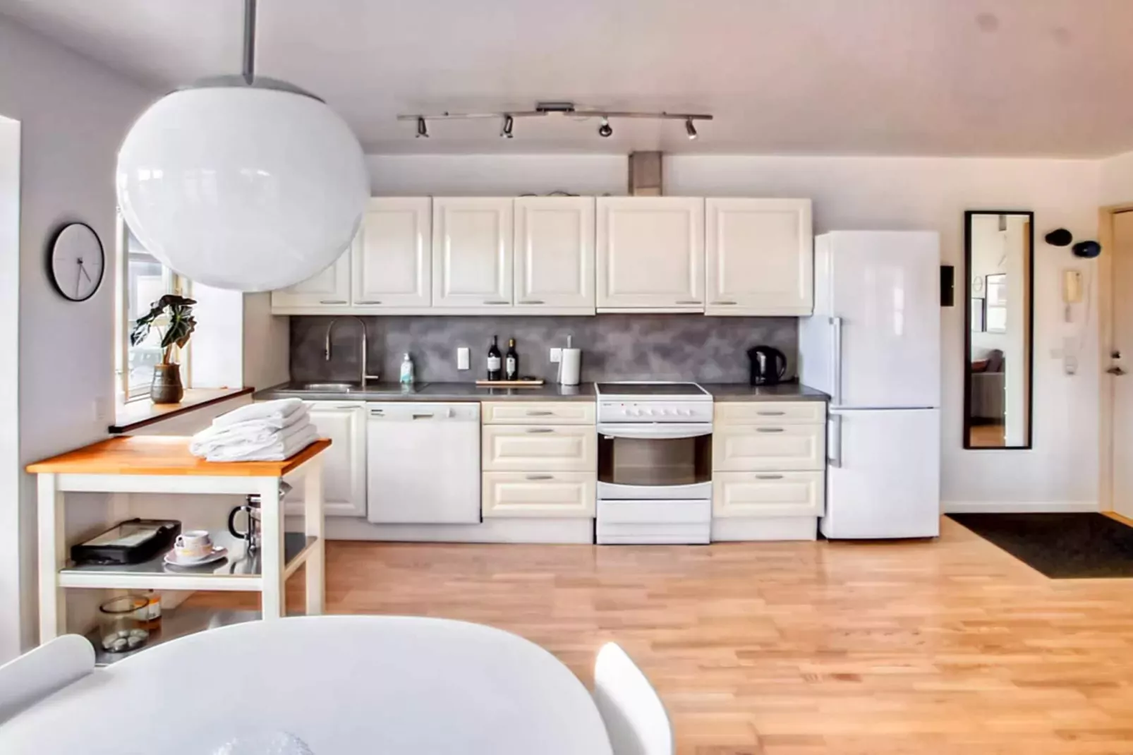 Centraal Gezellig Appartement -- By Traum Ferienwohnungen