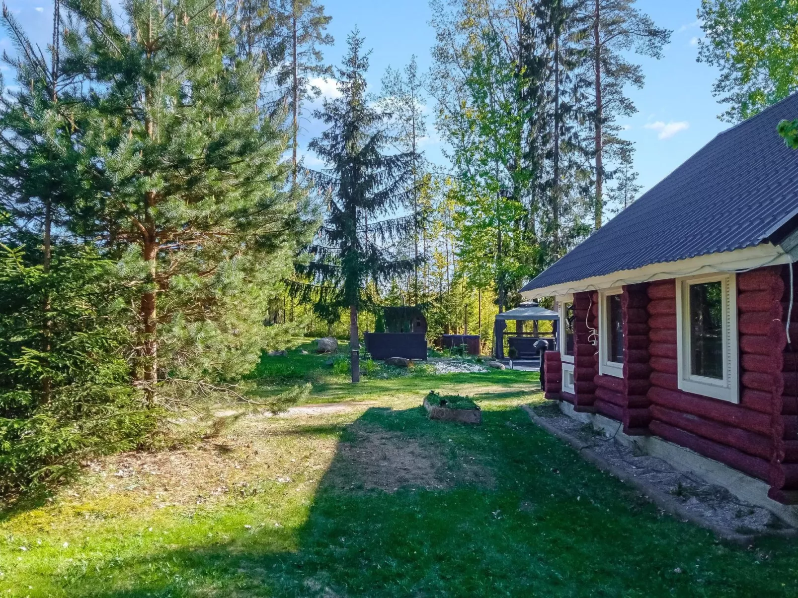 Saarentaus-Buiten
