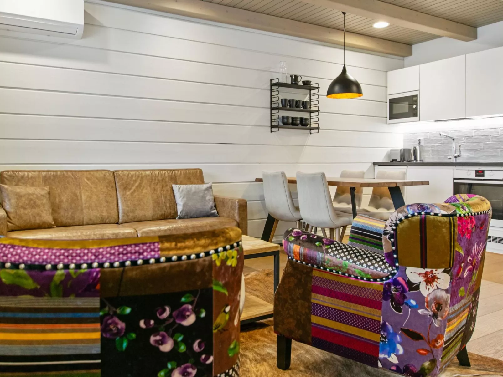 Naava chalet 102