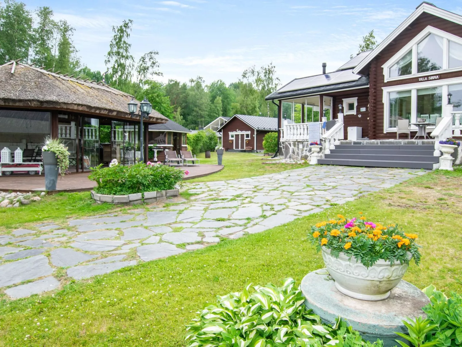Villa sirpia-Buiten