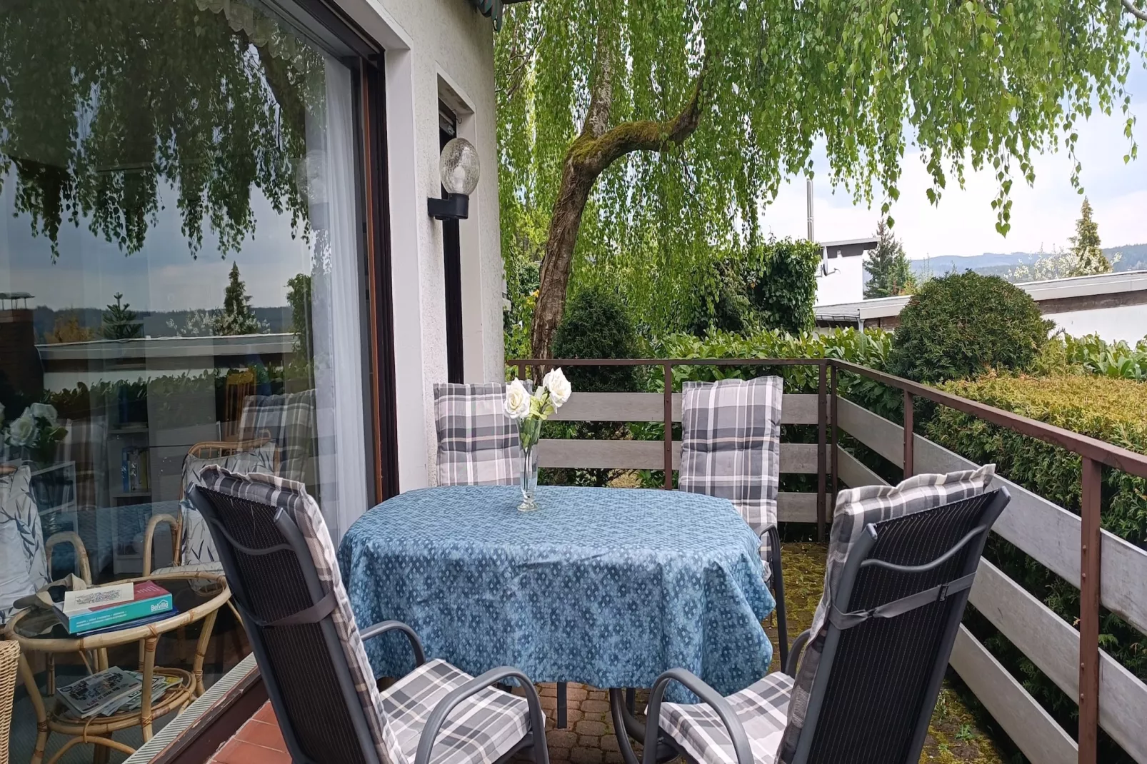 Am Sorpesee-Terrasbalkon