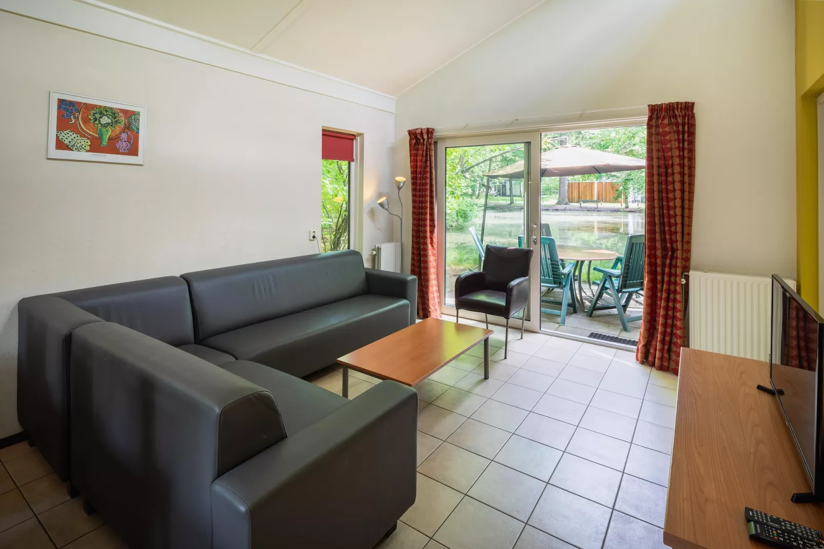 Vakantiepark de Berkenhorst 8-Woonkamer