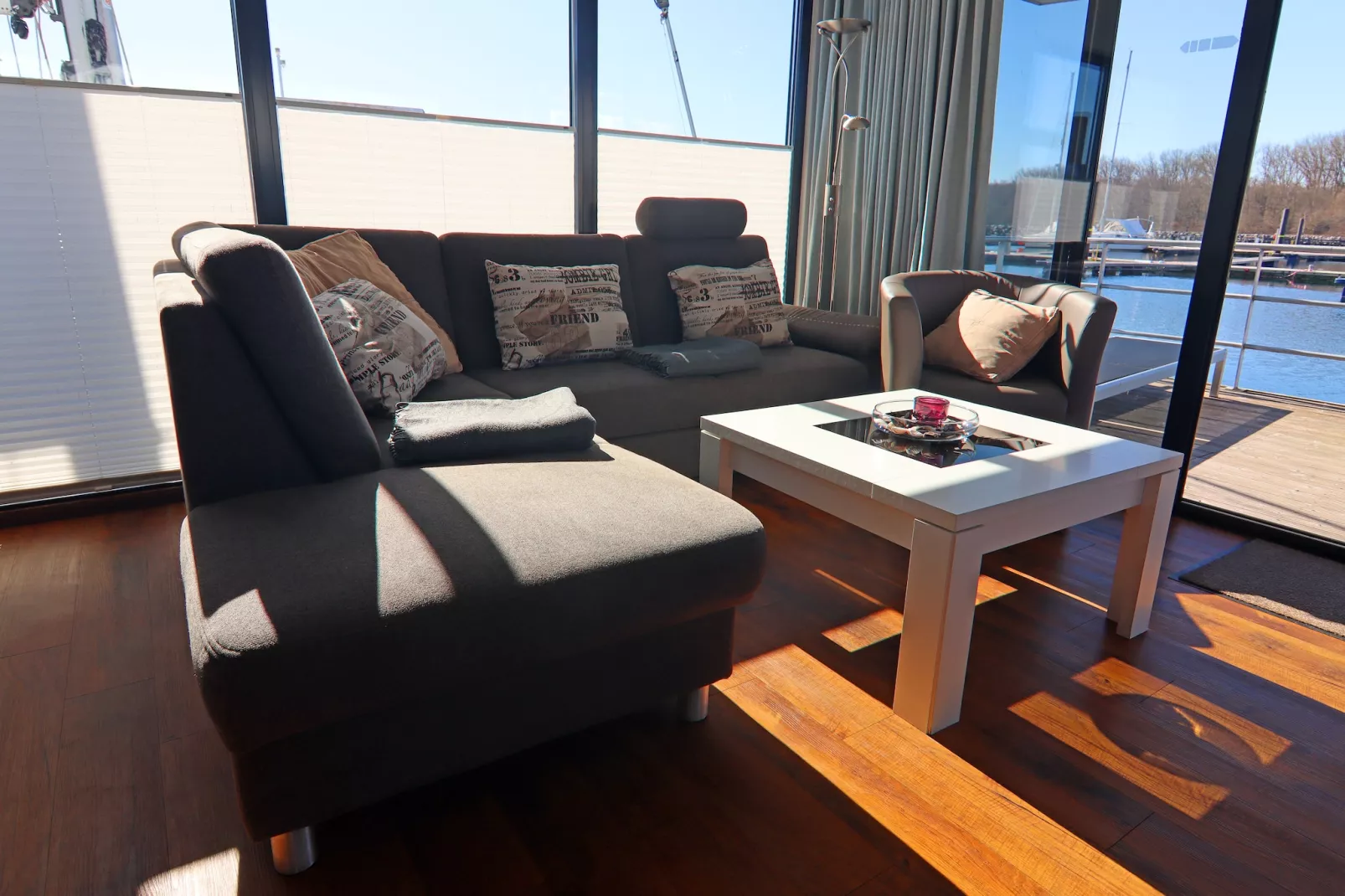 Hausboot Family & Friends LP2 / 3 Personen-Woonkamer