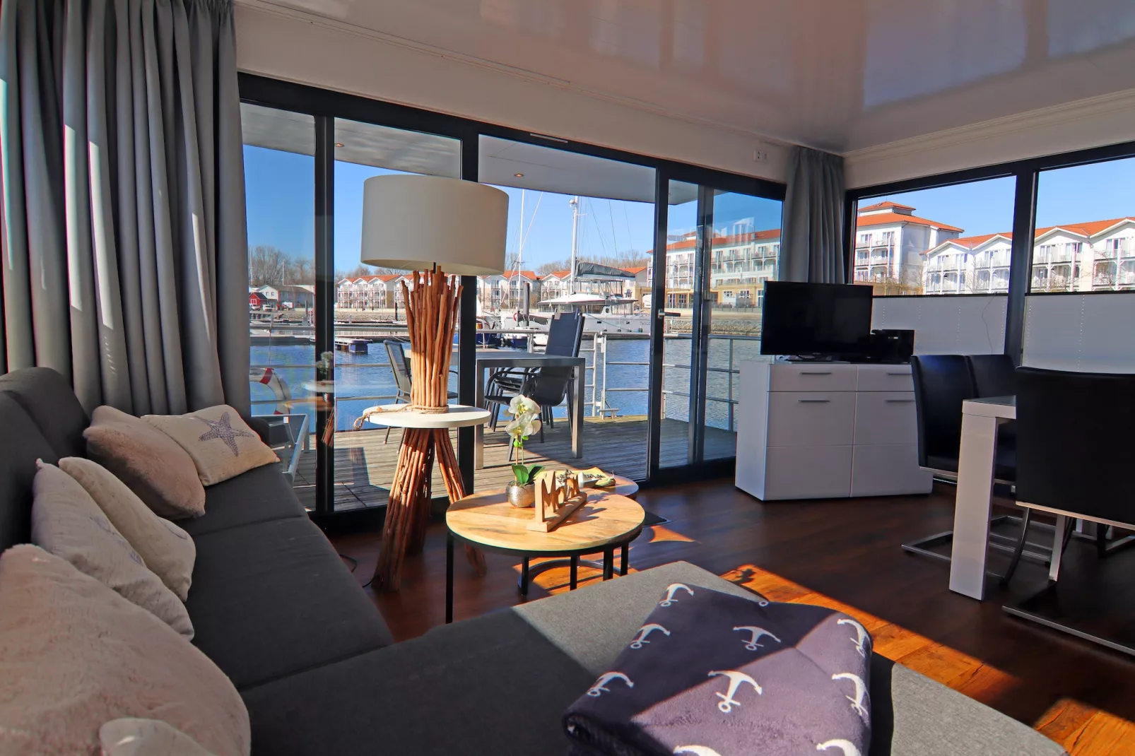 Hausboot Familiy & Friends LP 1 / 1-2 Personen-Woonkamer