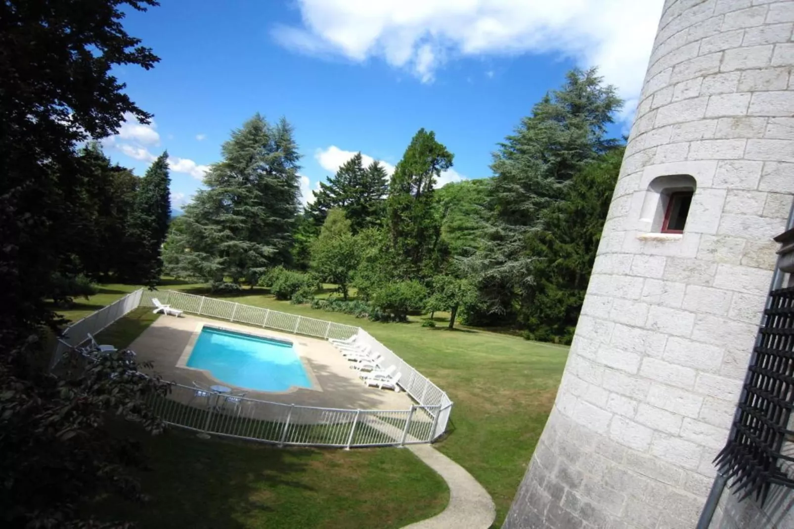 Le Chalet-Uitzicht zomer