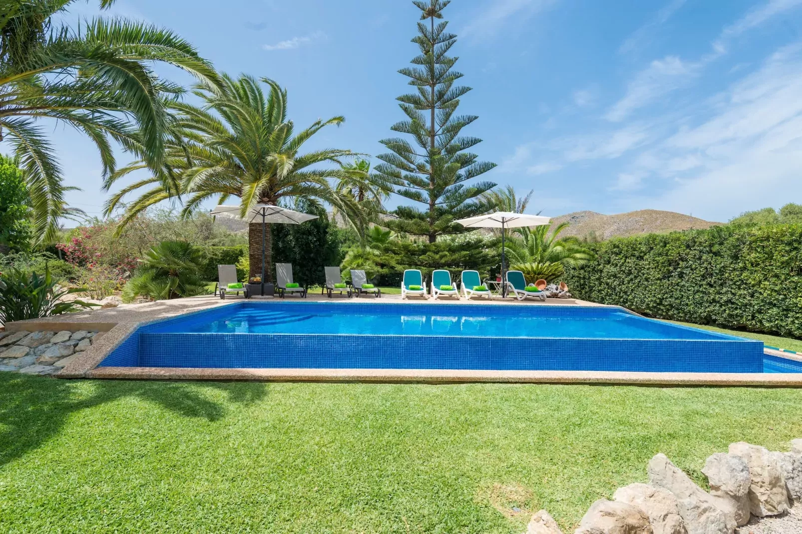 Casa Angela - Buitenkant zomer