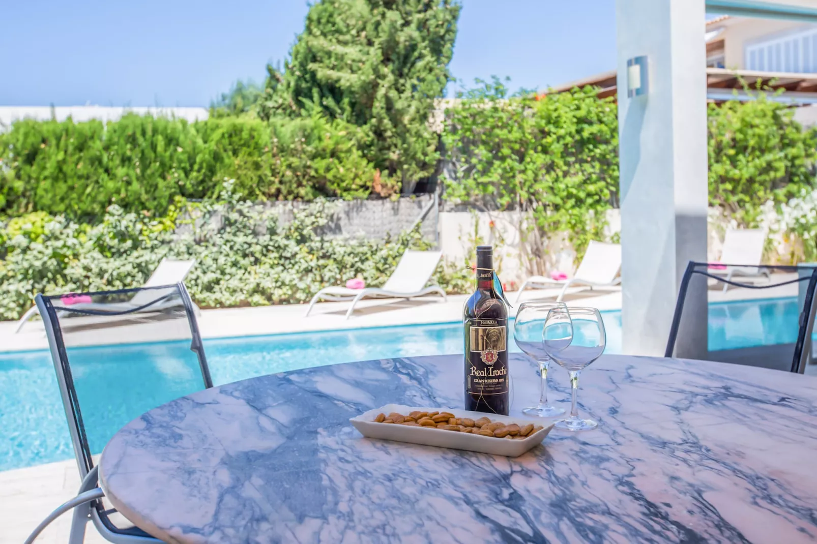 Villa Agusmar-Buitenkant zomer