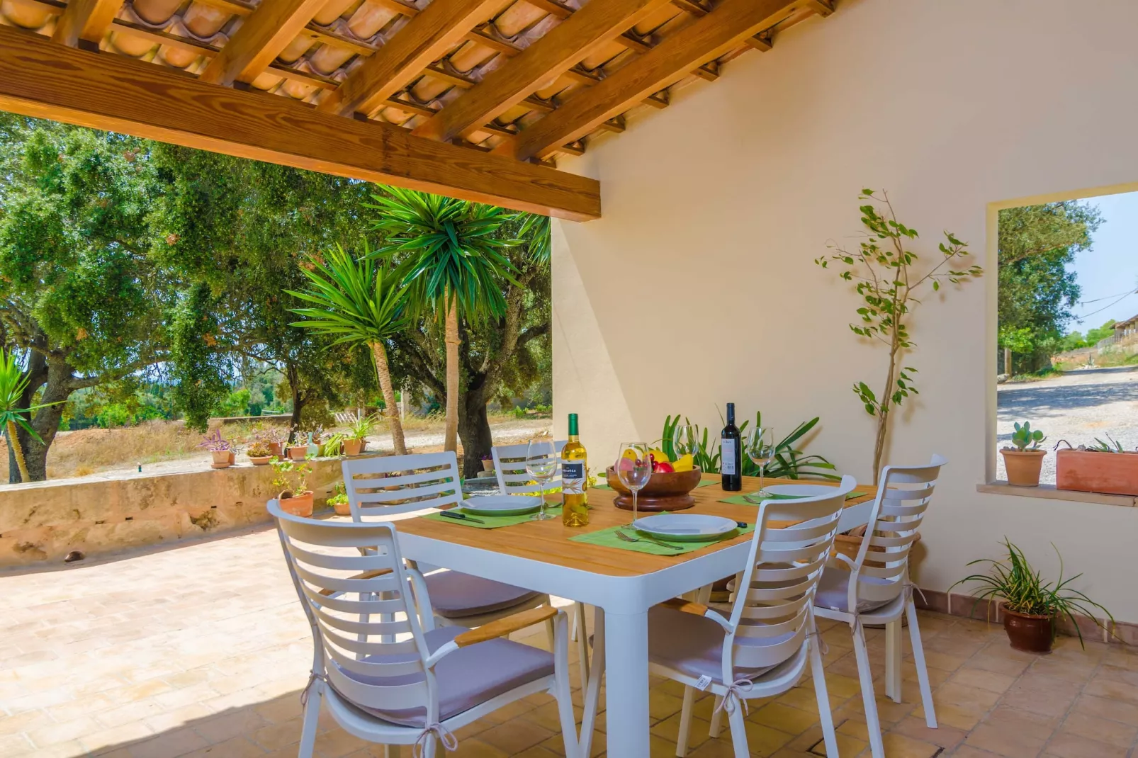 Son Mora-Terrasbalkon