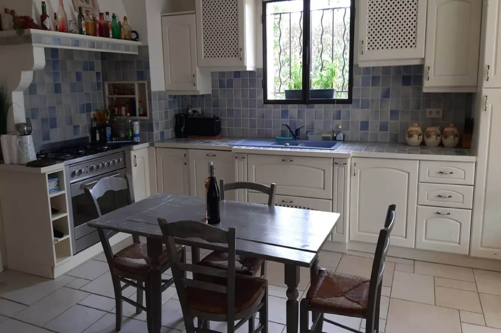 Villa Carpentras-Keuken