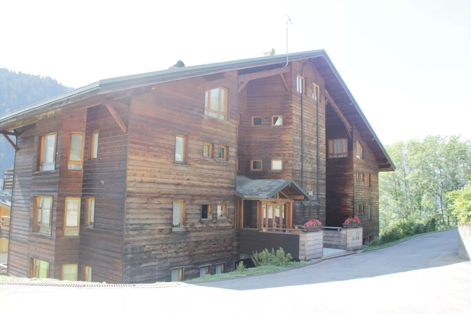 VAL PIERRE VPD2 CENTER & SPACIOUS 8 Pers.-Buitenkant zomer