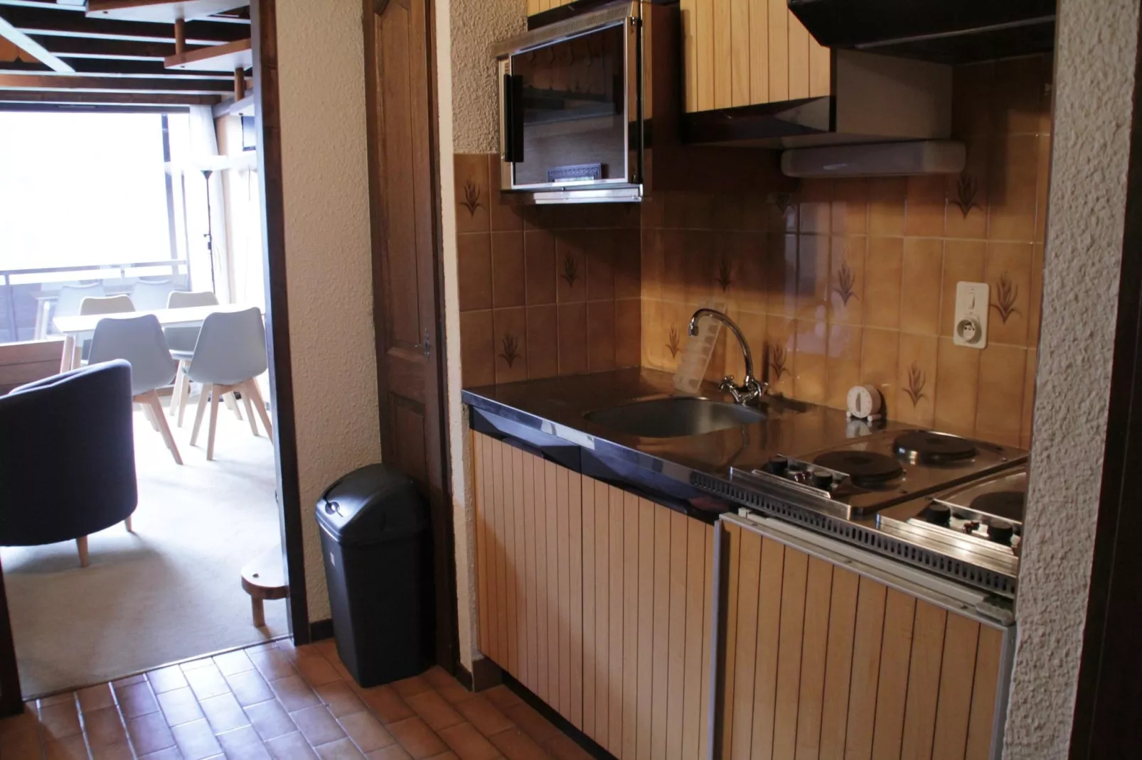 Corina CN43 QUIET & MOUNTAIN 4 Pers.-Keuken
