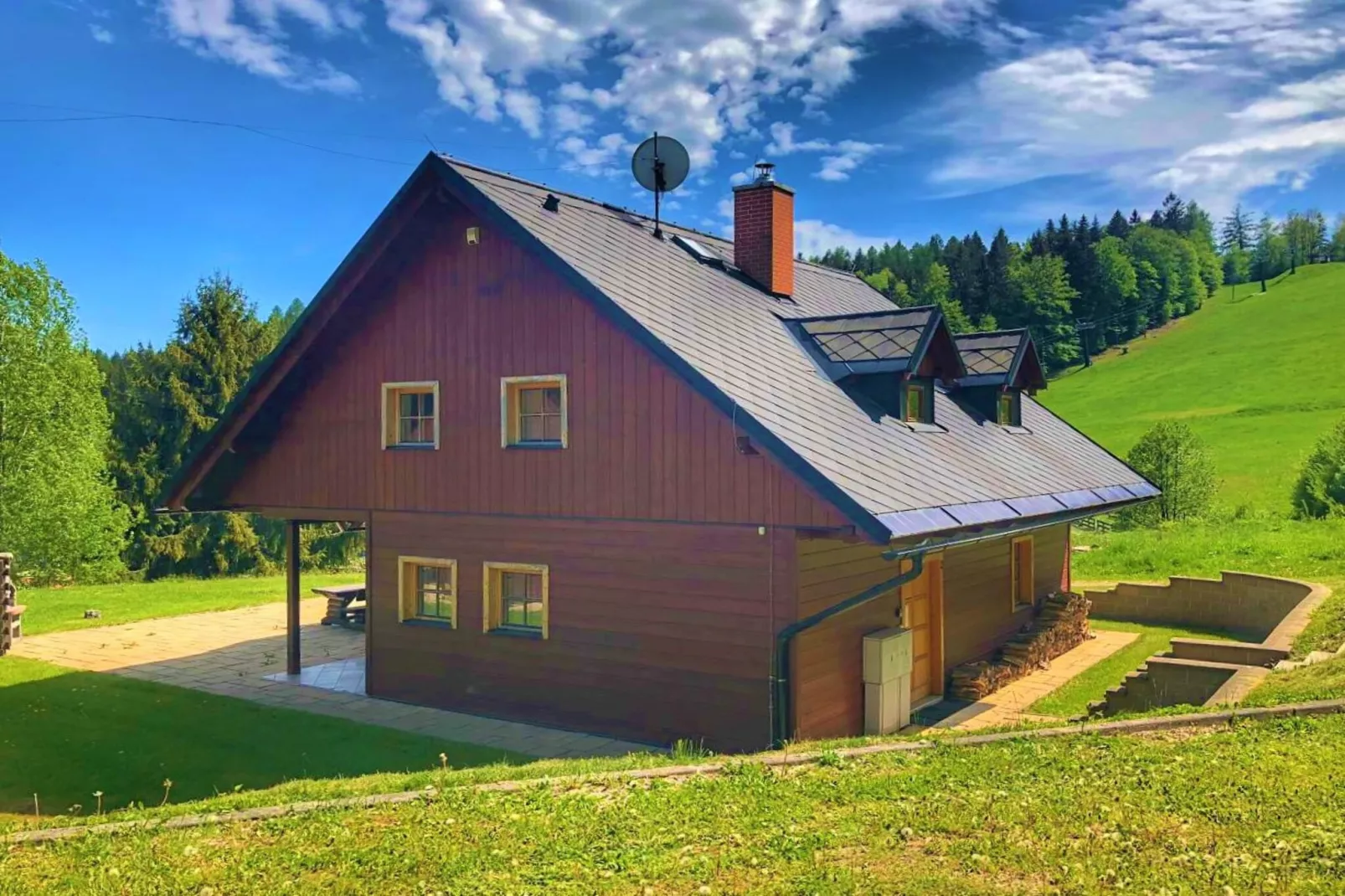 Cottage Zacler-Buitenlucht