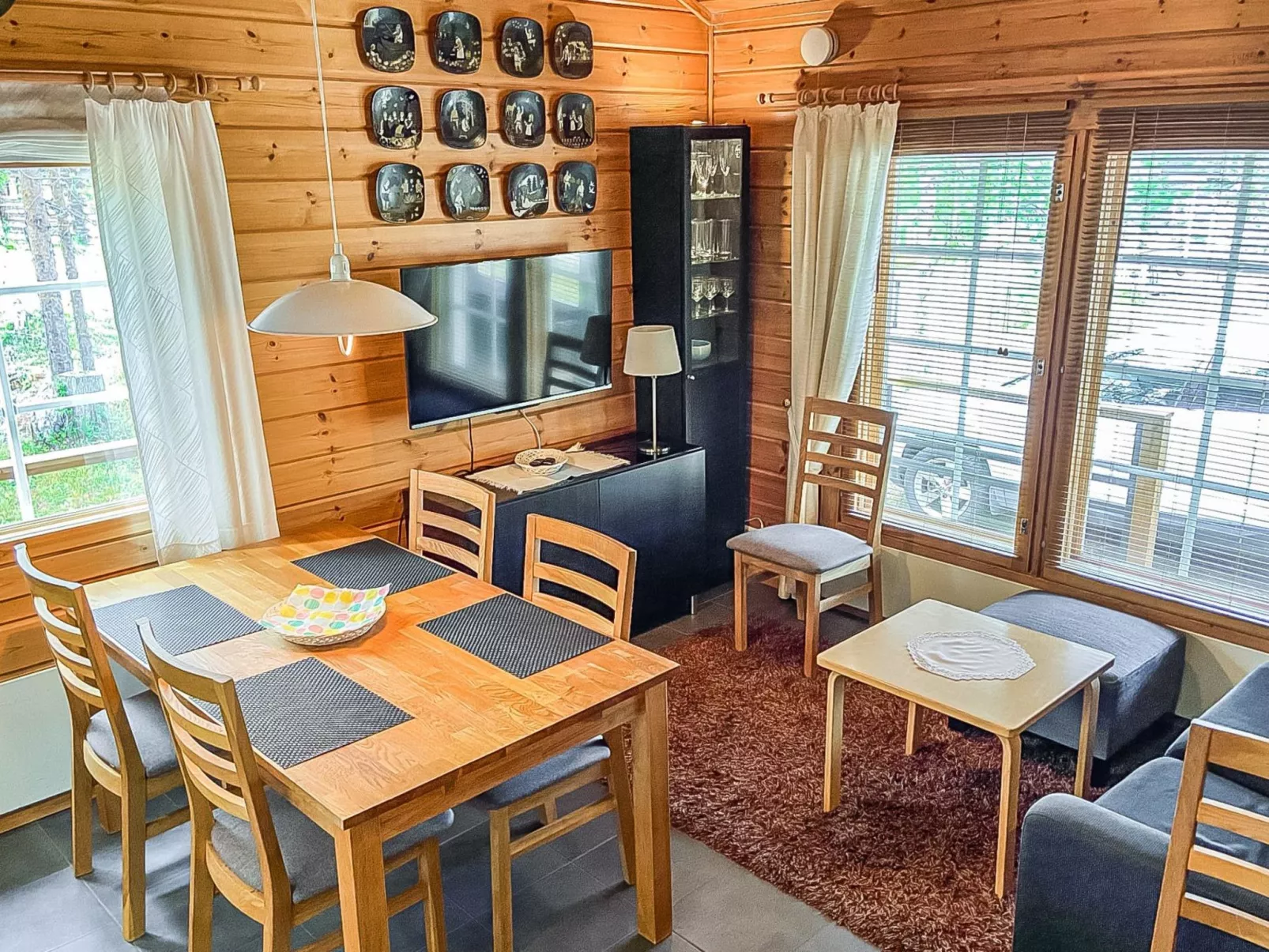 Lomaylläs b26 /palovaarankaarre 8 a-Binnen