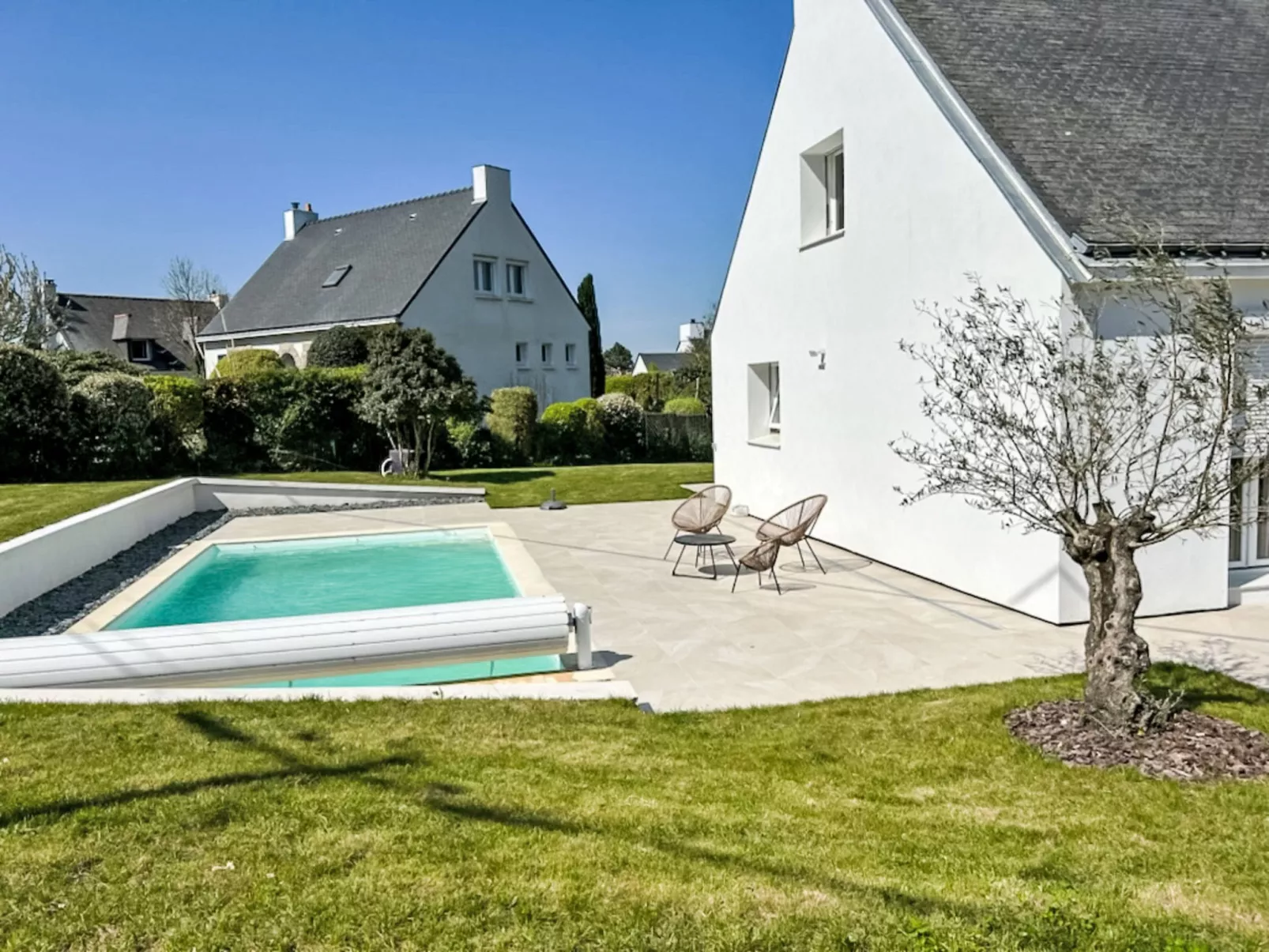 Maison de la Tour Bourgerel-Buiten