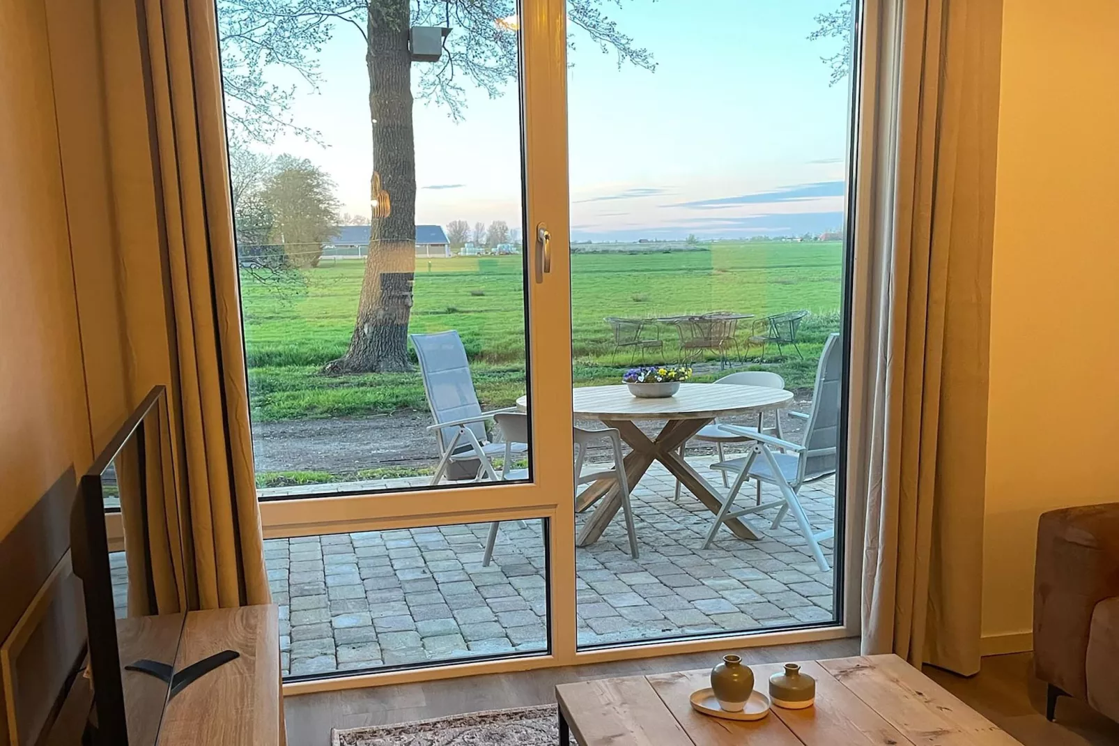 Berkenhof appartment-Uitzicht zomer