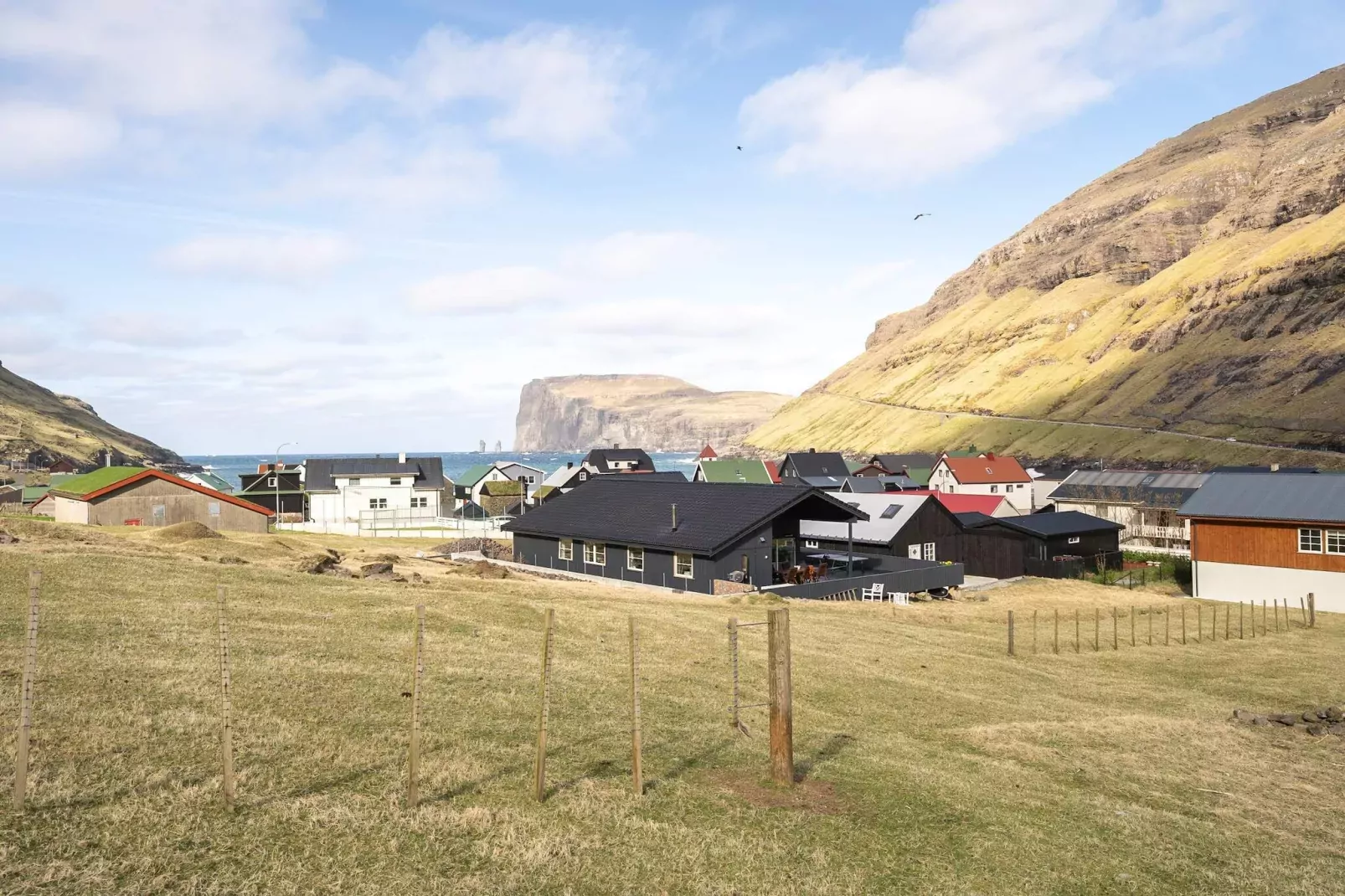 Luxe villa in Tjornuvík -- By Traum Ferienwohnungen-Buitenlucht