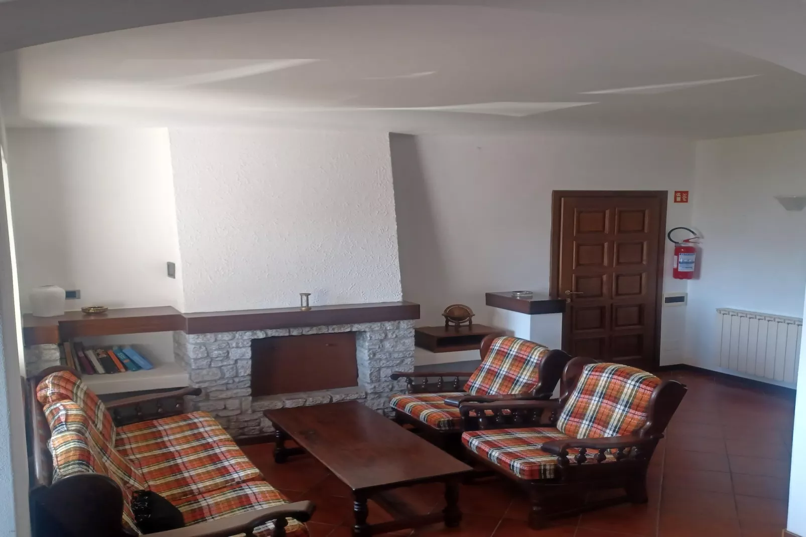Casa Adele Ghiffa 6-Woonkamer