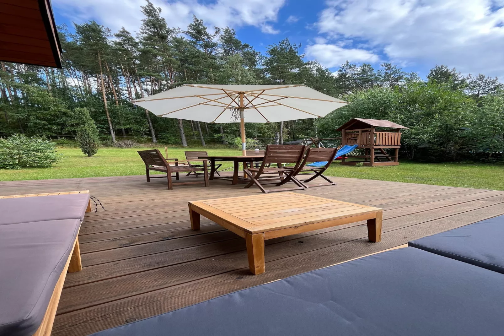 Holiday home in Lakie-Terrasbalkon