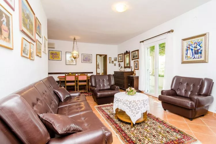 Holiday Home Field of Olives - Two Bedroom Holiday Home with Terrace-Woonkamer