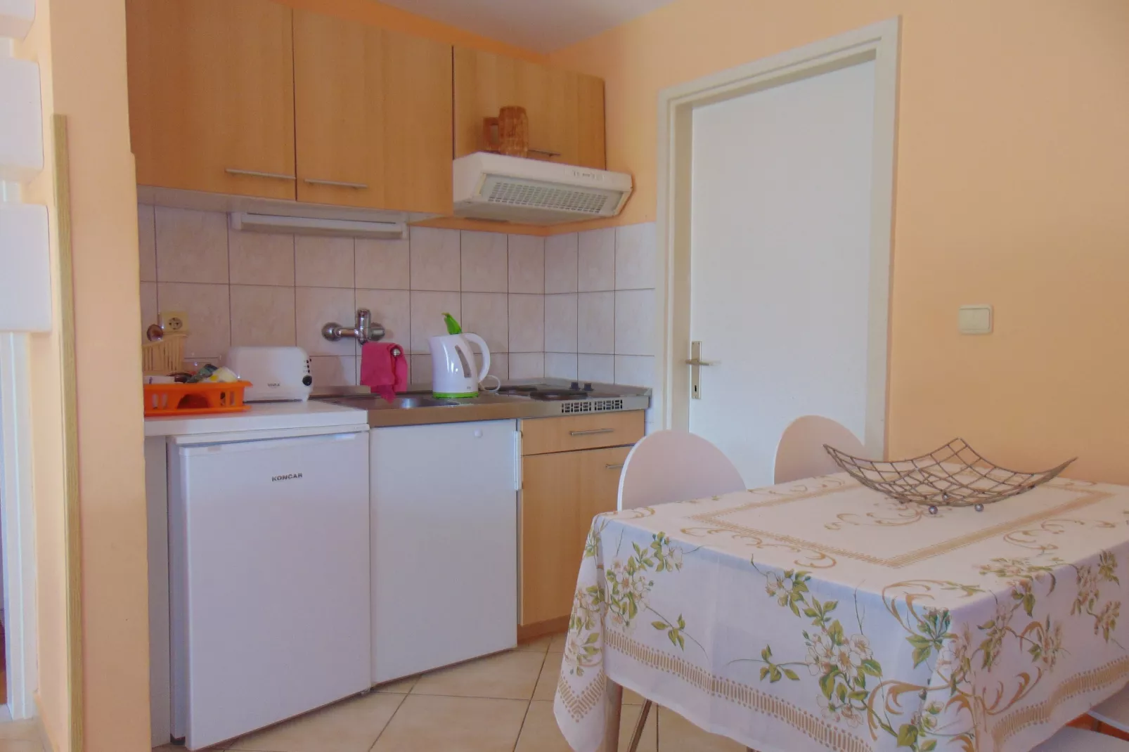 Apartments Elelu - One-Bedroom Apartment with Terrace-Keuken