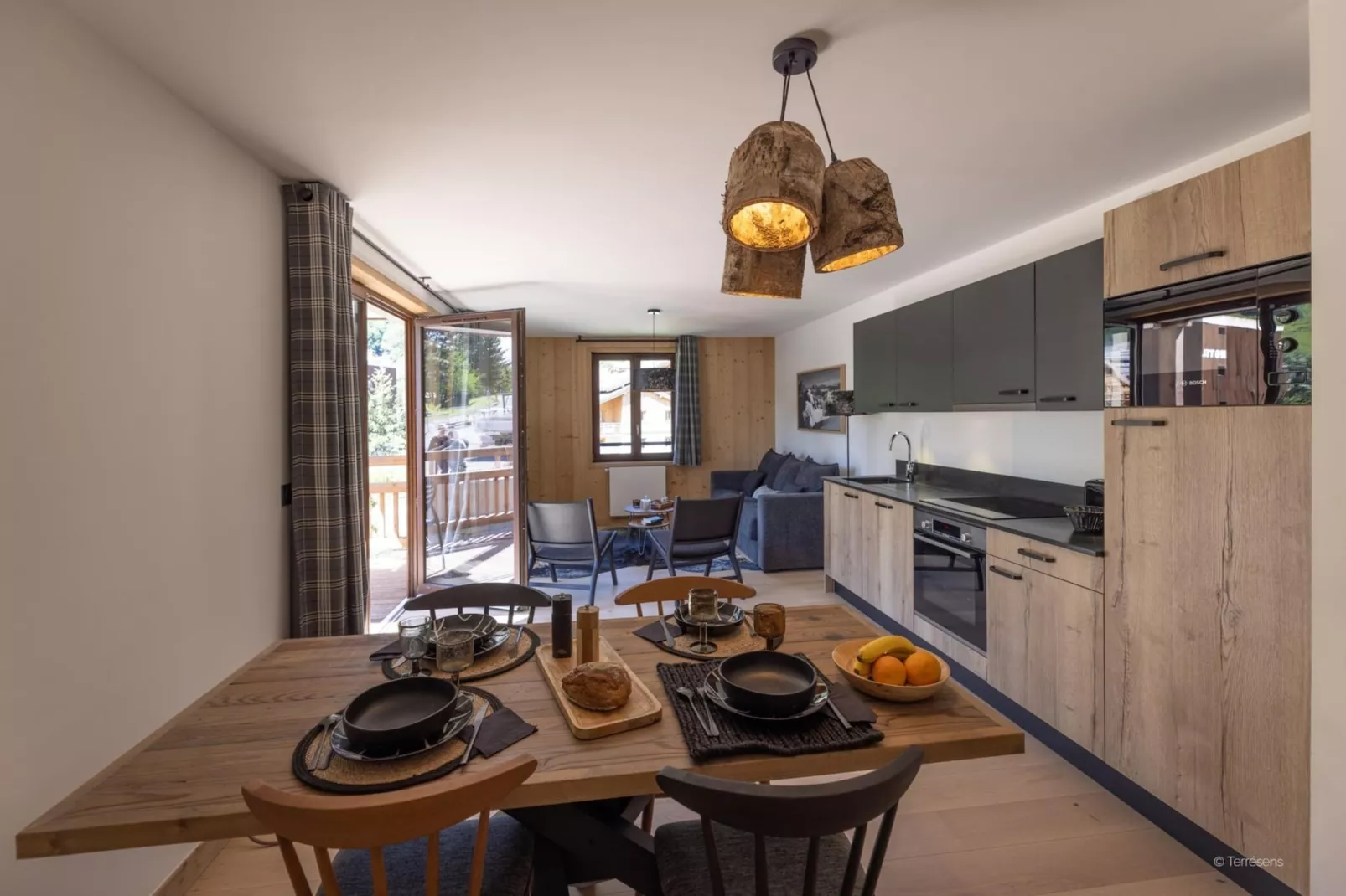 SERRE CHEVALIER Le Cristal Lodge-A36S-Keuken