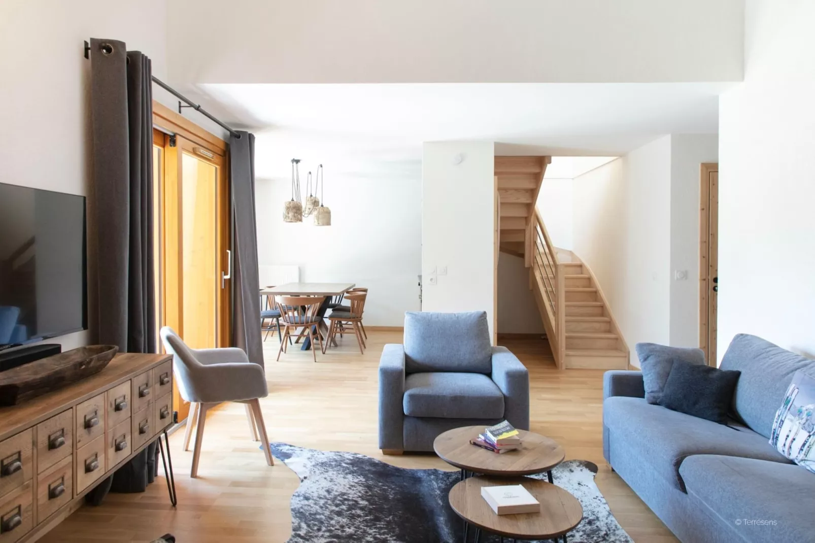 VAUJANY Edelweiss-A26P-Woonkamer