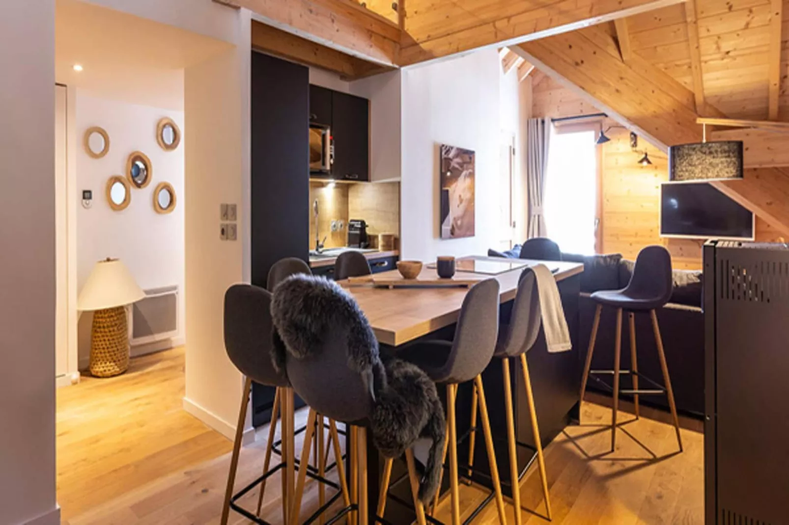 VAUJANY Les Améthystes -A38P-Eetkamer
