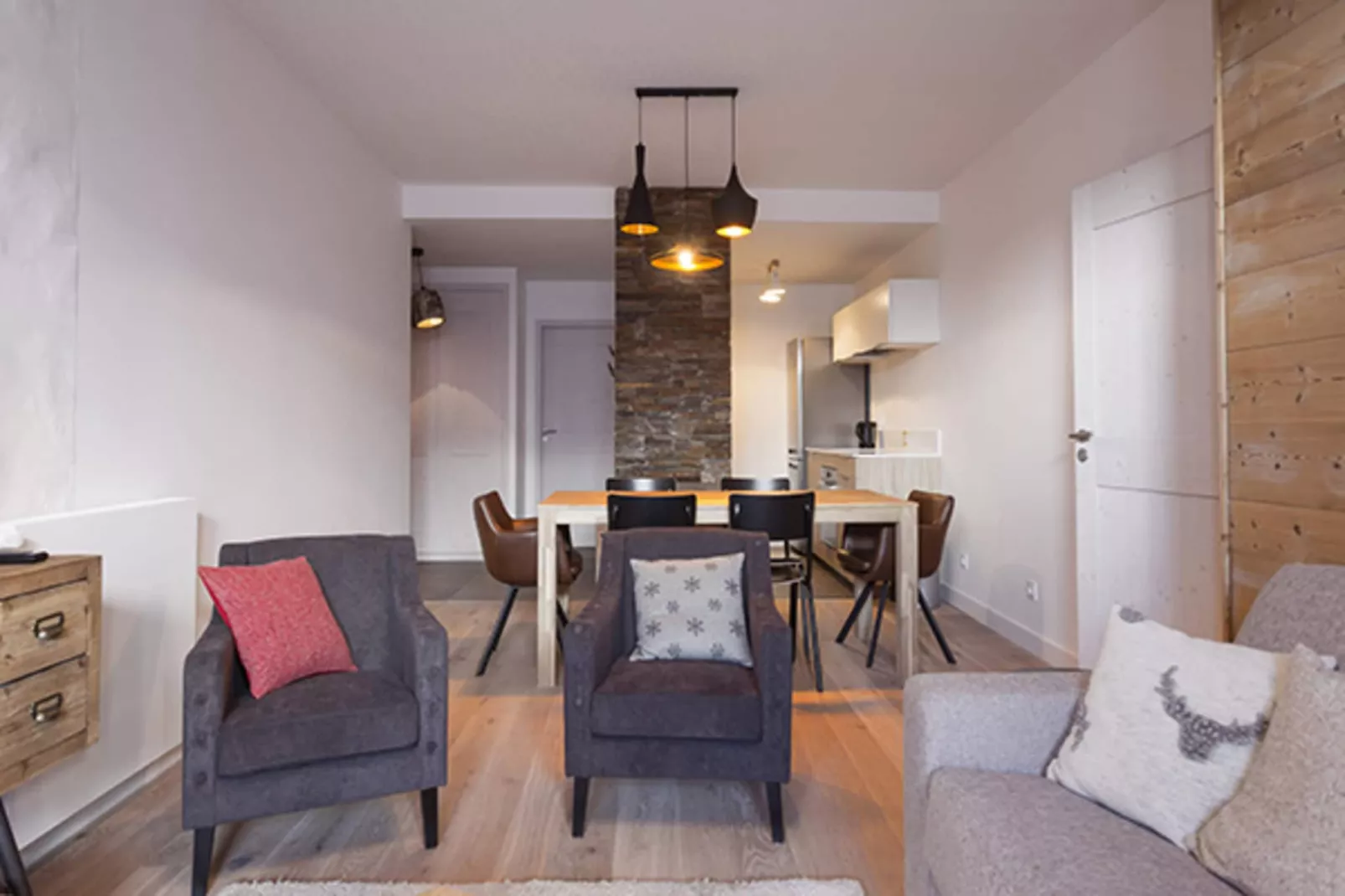 Le Hameau de barthelemy-A48S-Woonkamer