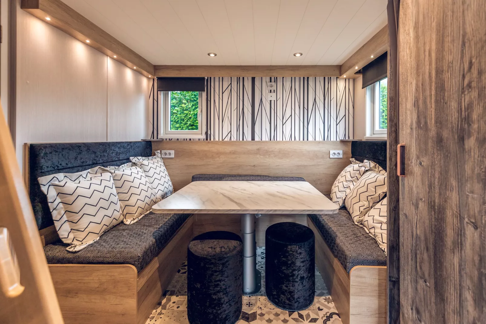 Tinyhouse 'Egel' | 2 - 4 persons-Eetkamer