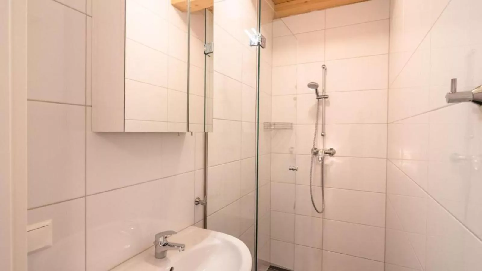 Kipaji 2-Badkamer