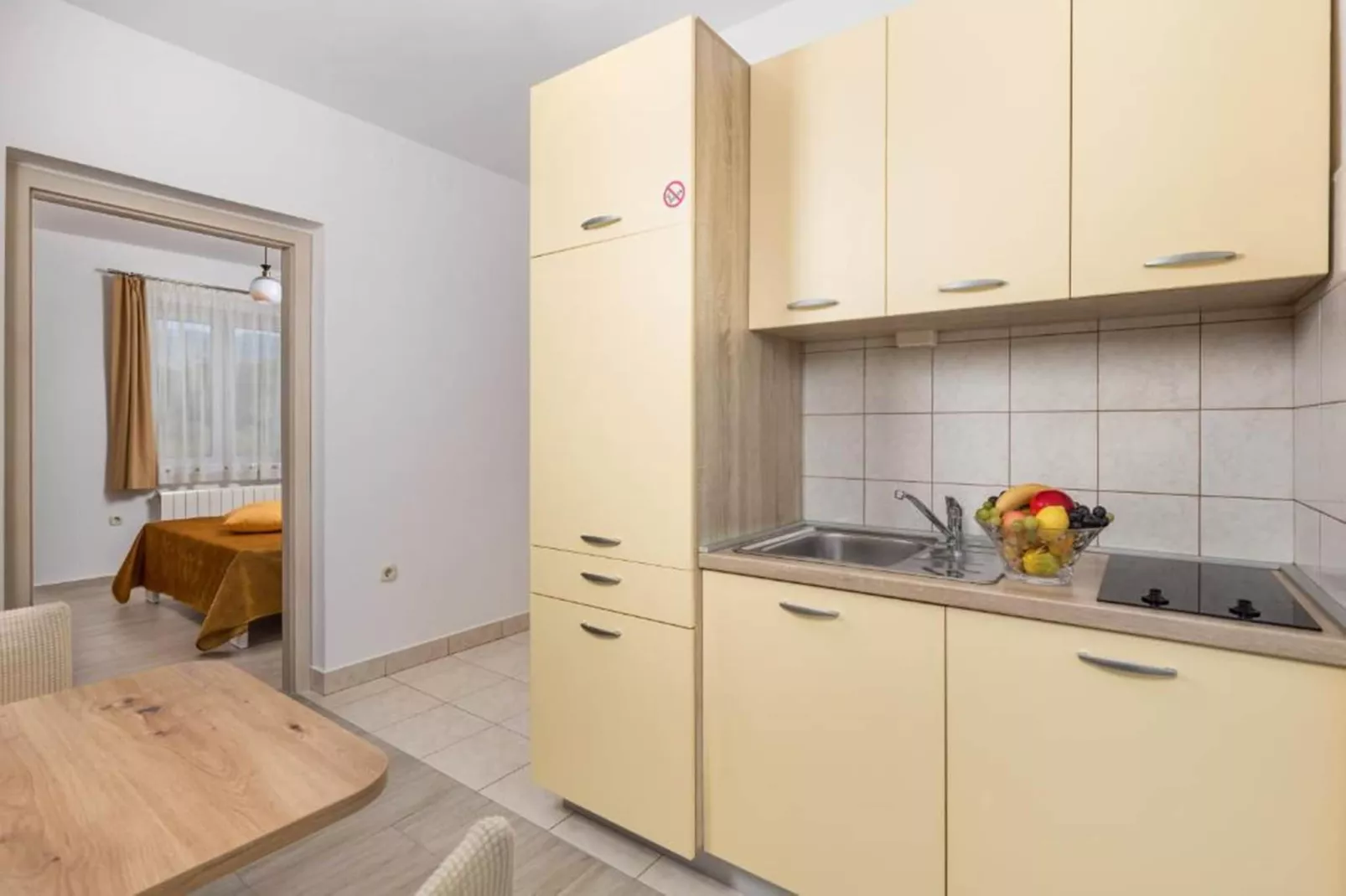 Apartment Slavica 3 - Yellow Sun-Keuken