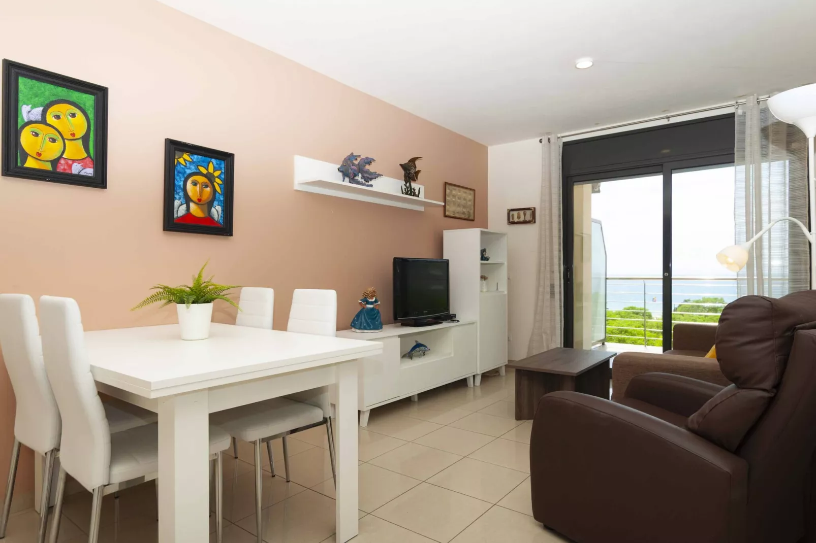 1112 MILENI vista Mar-Eetkamer
