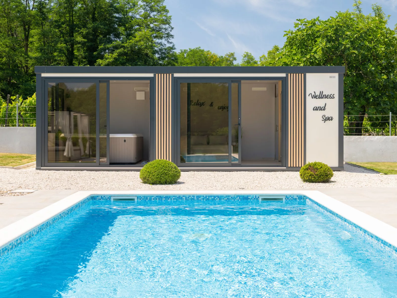 Villa Romantica-Buiten